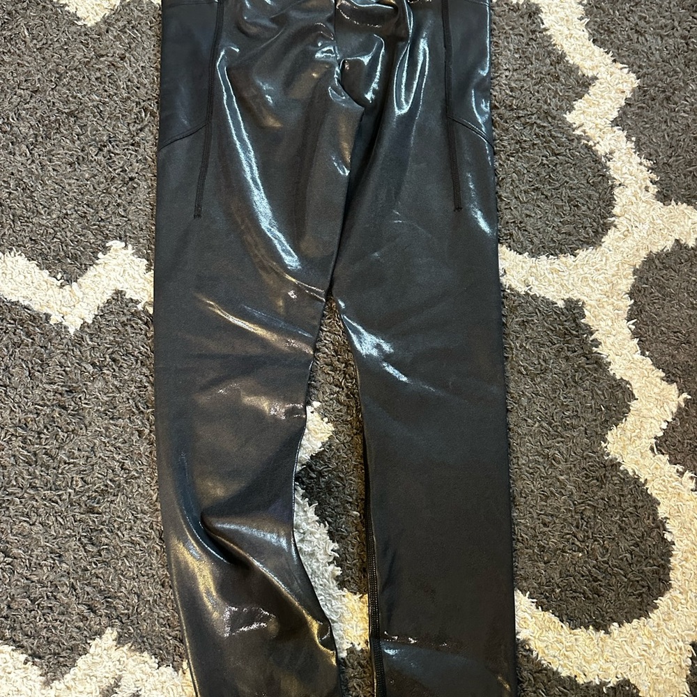 PINK Victoria's Secret Black Shiny Leggings - Picture 2 of 3